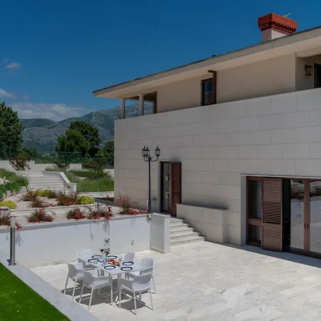 Luxury Estates - Coral Pensjonat 5*