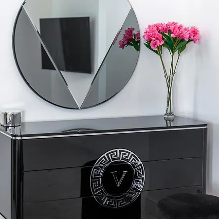 Luxury Estates - Coral Ragusa