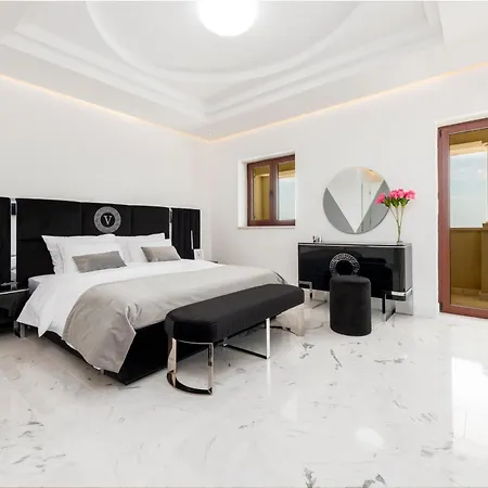 Luxury Estates - Coral Affittacamere 5*