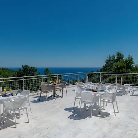 Coral Πανσιόν 5*