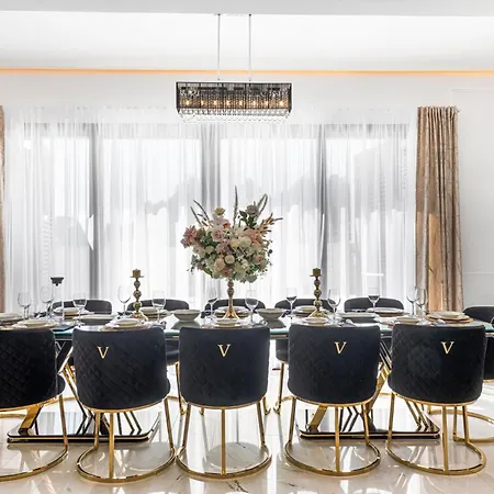 Luxury Estates - Coral