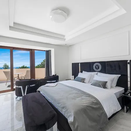 Pensión Luxury Estates - Coral