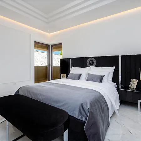 Luxury Estates - Coral