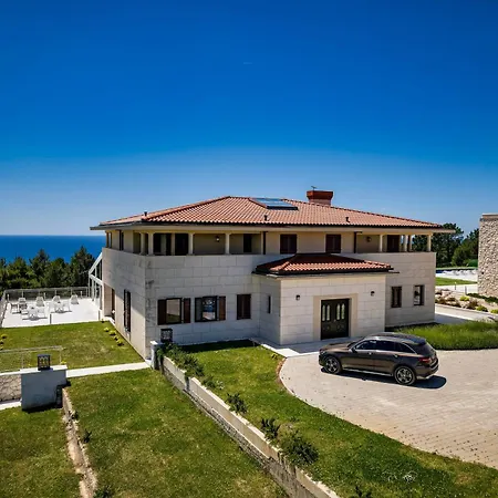 Luxury Estates - Coral 5*